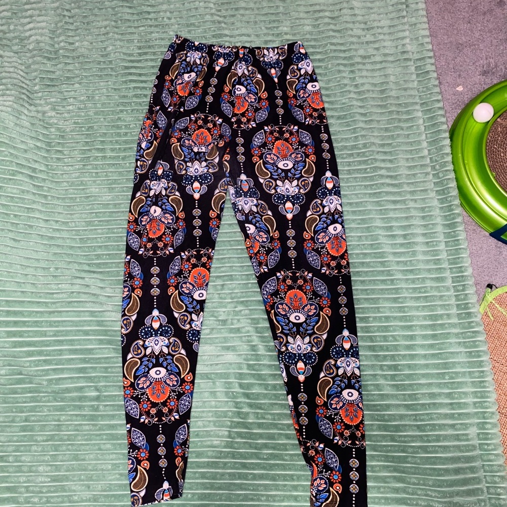 Agnes and Dora leggings